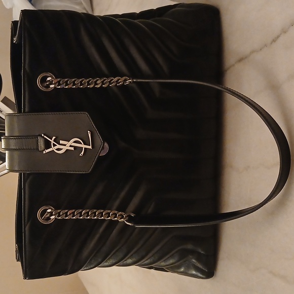YSl - Picture 1 of 9